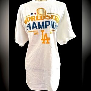 3/$13 NWOT- White World Series Champion World Series LA Dodgers T-Shirt 2024